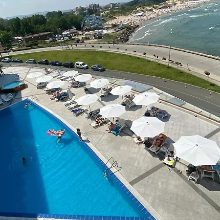 Paradiso 'в' 201 One Bedroom * Nesebar