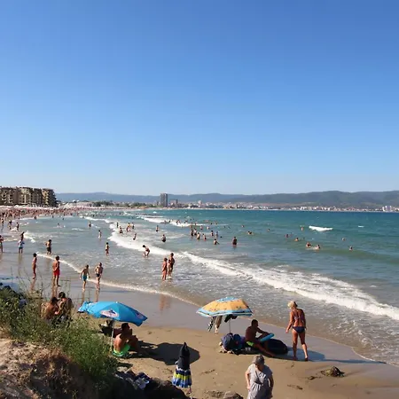 Paradiso 'в' 201 One Bedroom * Nesebar