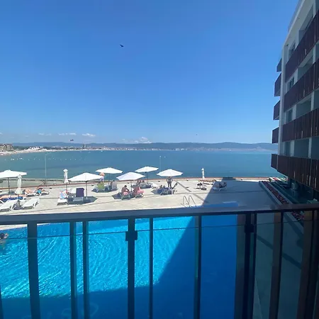 Paradiso 'в' 201 One Bedroom Apartament Nesebyr