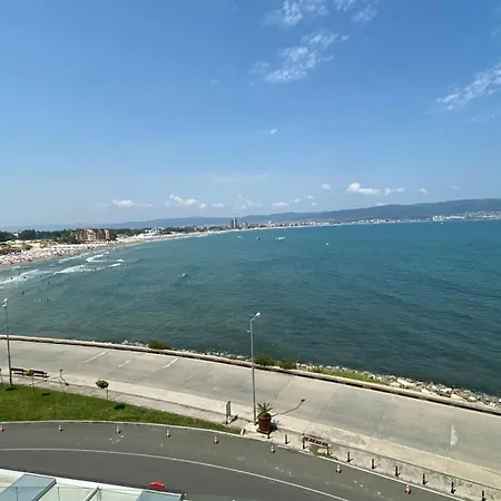Paradiso 'в' 201 One Bedroom Nesebar