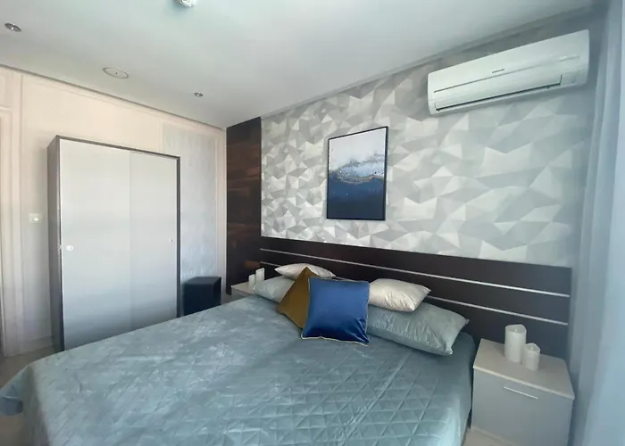 Paradiso 'в' 201 One Bedroom アパート