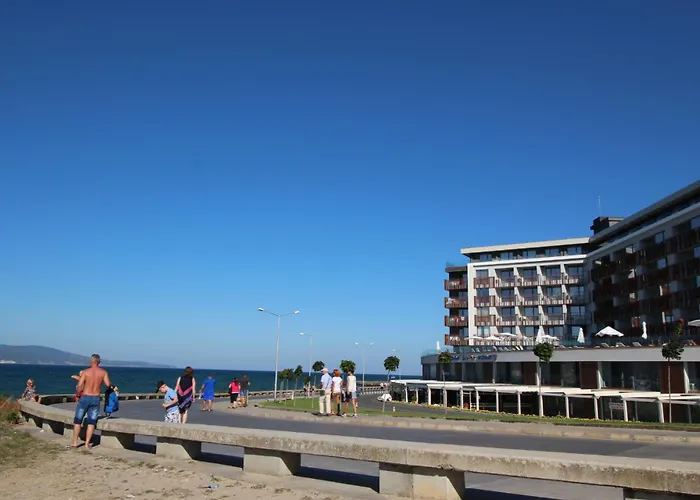 Paradiso 'в' 201 One Bedroom