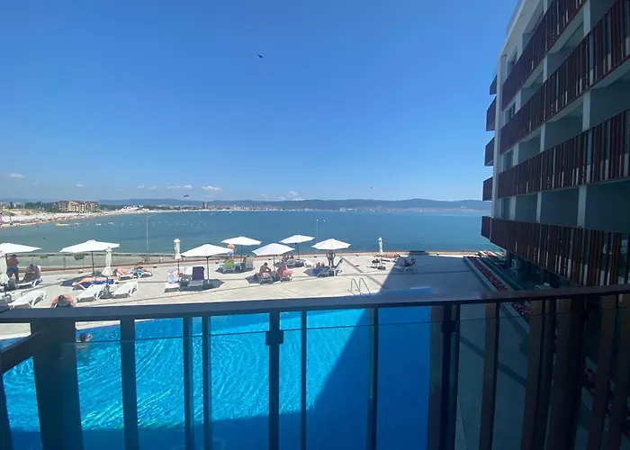 Paradiso 'в' 201 One Bedroom アパート ネセバル